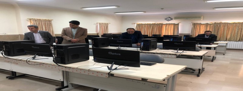 بازدید اعضای گروه فناوری سلامت از کارگاه کامپیوتر